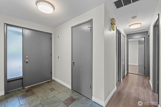 2157 N 122nd Street, Seattle, WA 98133