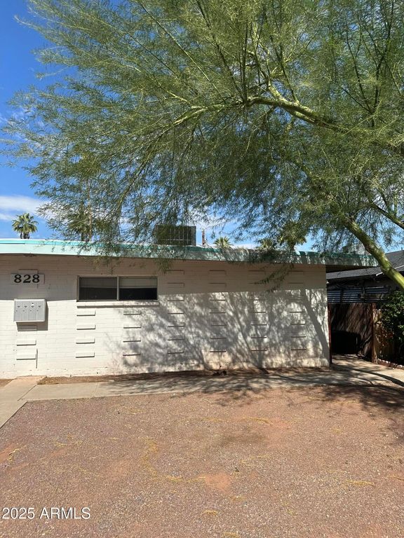 828 W 2ND Street B, Tempe, AZ 85281