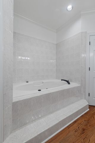 1926 Irby Ln, Murfreesboro, TN 37127