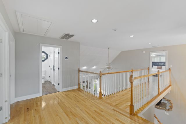 1926 Irby Ln, Murfreesboro, TN 37127