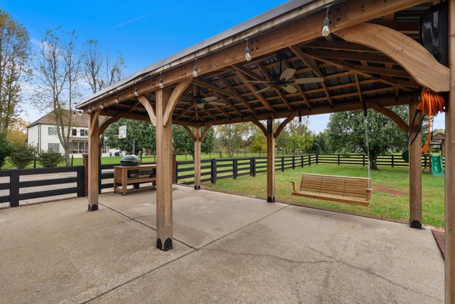 1926 Irby Ln, Murfreesboro, TN 37127