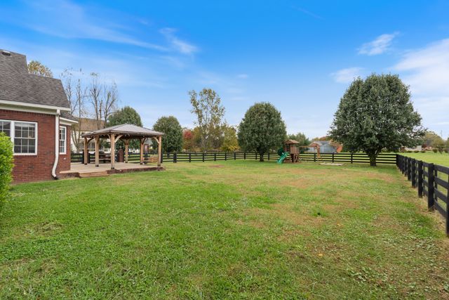 1926 Irby Ln, Murfreesboro, TN 37127