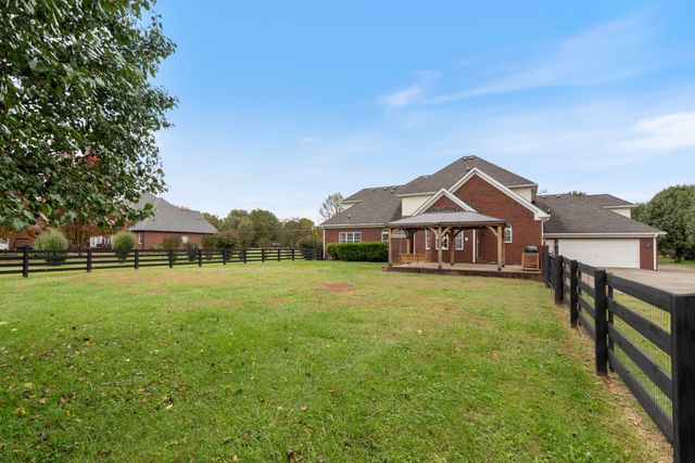 1926 Irby Ln, Murfreesboro, TN 37127