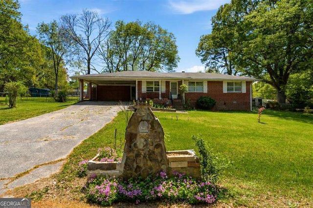 1210 Topaz Lane, Villa Rica, GA 30180