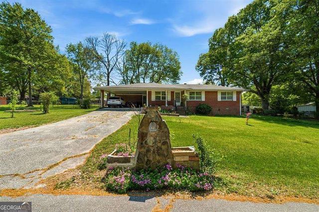 1210 Topaz Lane, Villa Rica, GA 30180