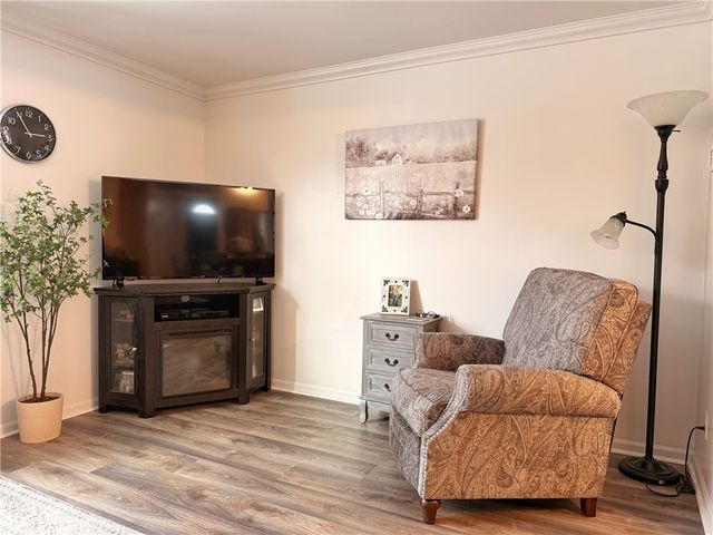 332 Parkwood Dr, Cranberry Twp, PA 16066