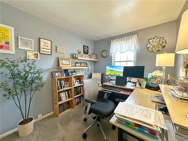 332 Parkwood Dr, Cranberry Twp, PA 16066