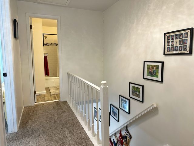 332 Parkwood Dr, Cranberry Twp, PA 16066