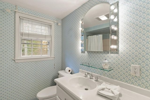 40 Summer Street, Easton, MA 02356