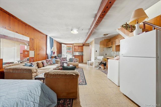 4027 Grace Avenue, Bronx, NY 10466