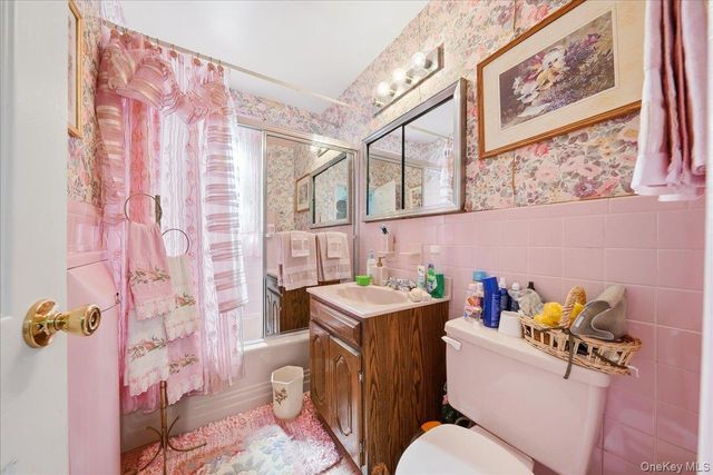 4027 Grace Avenue, Bronx, NY 10466