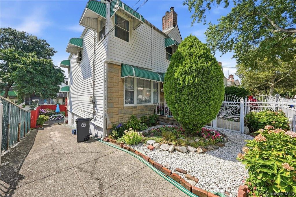 4027 Grace Avenue, Bronx, NY 10466 — photo 2
