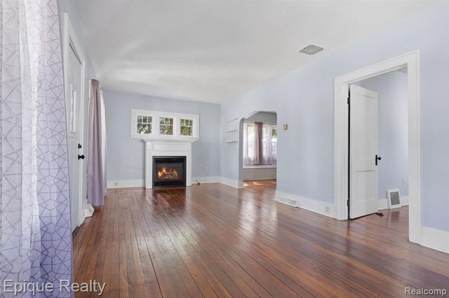 204 E Wood Street, Yale, MI 48097