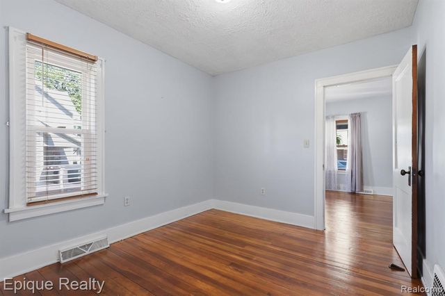 204 E Wood Street, Yale, MI 48097