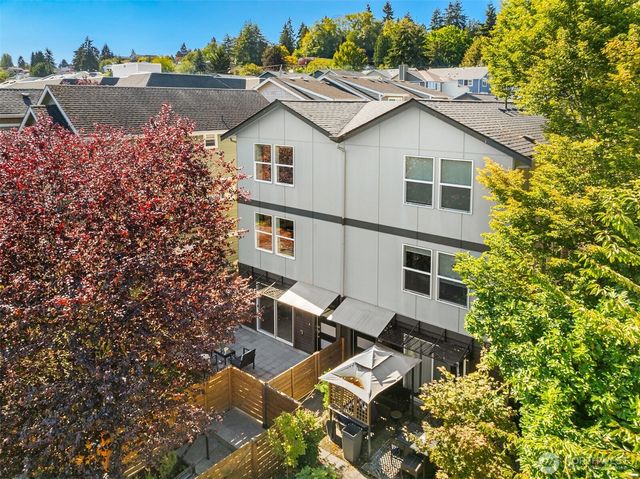3627 Gilman Avenue W, Seattle, WA 98199