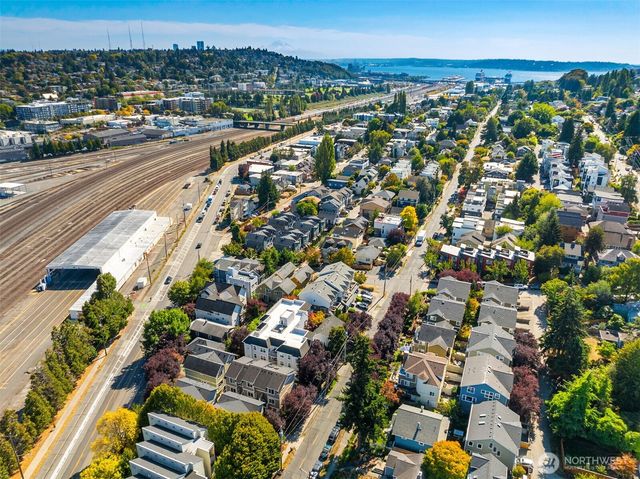 3627 Gilman Avenue W, Seattle, WA 98199