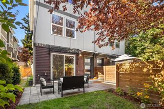 3627 Gilman Avenue W, Seattle, WA 98199