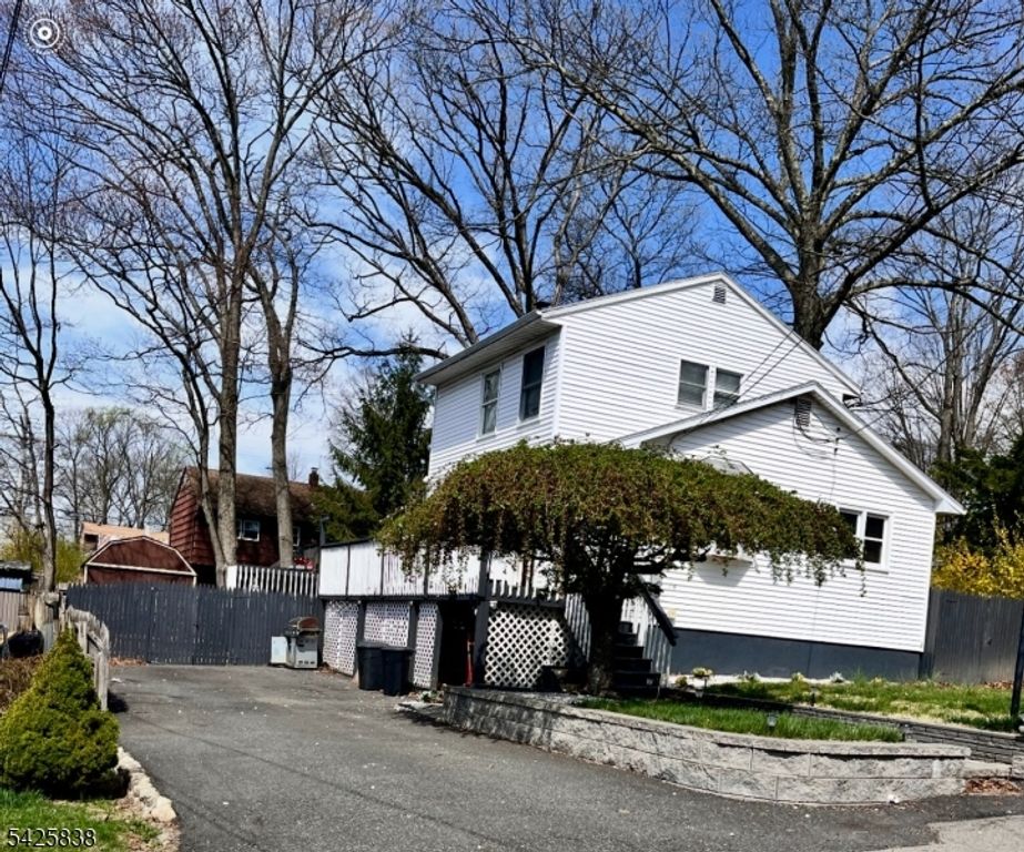 114 Tulsa Trl, Hopatcong Boro, NJ 07843