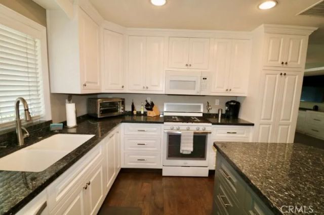 2201 Lake Side 99, La Habra, CA 90631