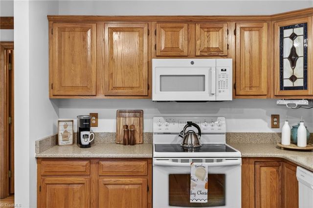 6400 Muirfield Drive, Greensboro, NC 27410