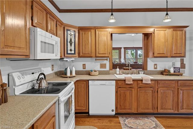 6400 Muirfield Drive, Greensboro, NC 27410