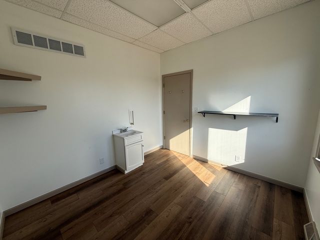 1216 E 37th Street, Davenport, IA 52807