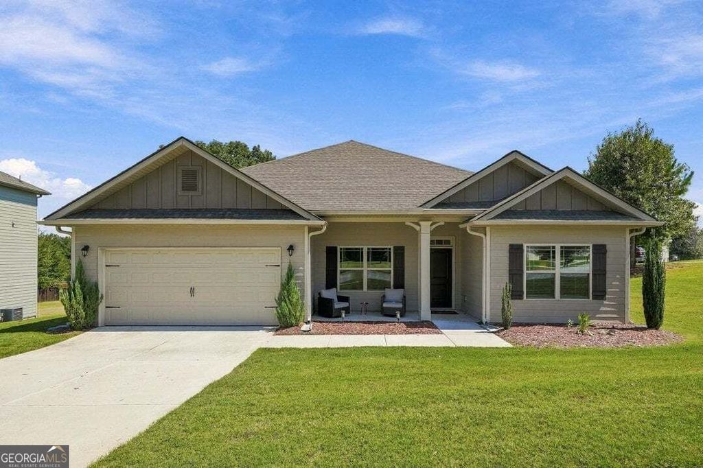 296 N Brooks Village Drive N, Pendergrass, GA 30567