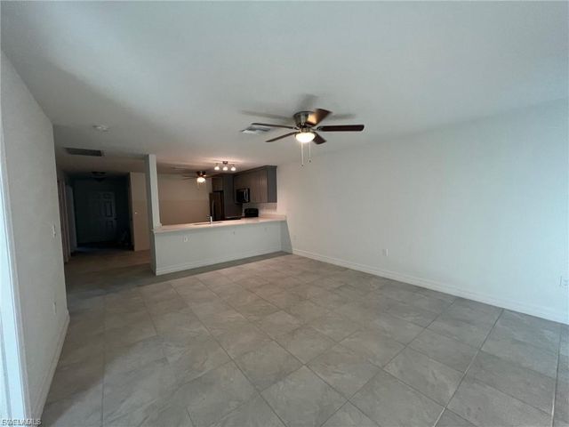 6064 Laurelwood DR, Fort Myers, FL 33905