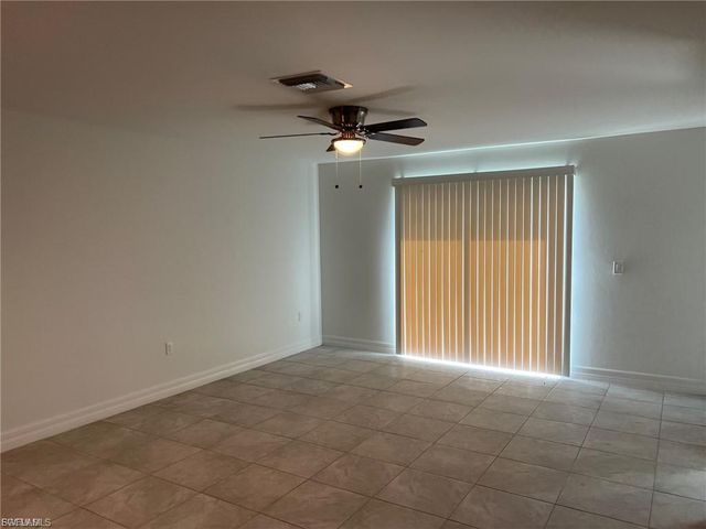6064 Laurelwood DR, Fort Myers, FL 33905