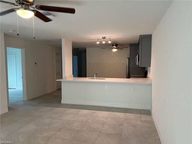 6064 Laurelwood DR, Fort Myers, FL 33905