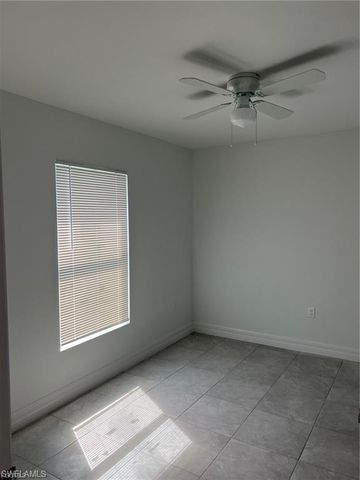 6064 Laurelwood DR, Fort Myers, FL 33905