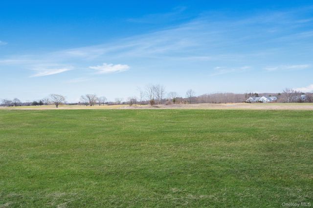 3104 Fox Hill Drive, Baiting Hollow, NY 11933