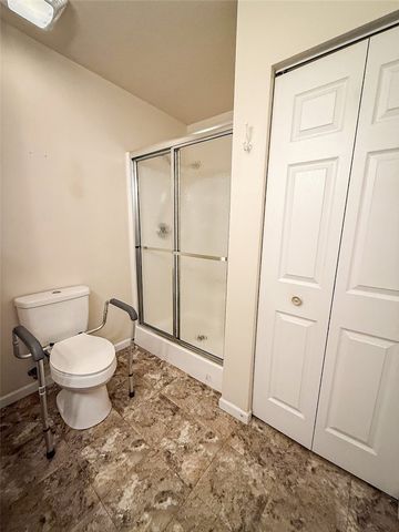 104 Woodhawk Ln, Franklin Twp, PA 16001