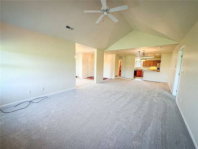 104 Woodhawk Ln, Franklin Twp, PA 16001