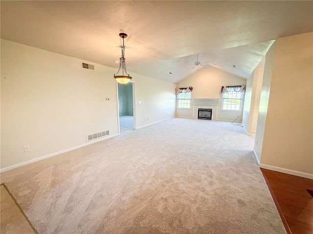 104 Woodhawk Ln, Franklin Twp, PA 16001