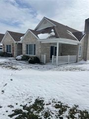 104 Woodhawk Ln, Franklin Twp, PA 16001