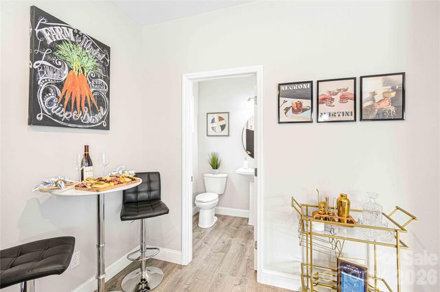 22 Daniel Road, Asheville, NC 28806