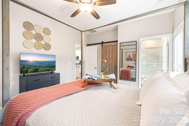 22 Daniel Road, Asheville, NC 28806