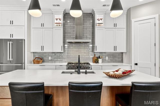 4323 Westminster Place 2E, St Louis, MO 63108