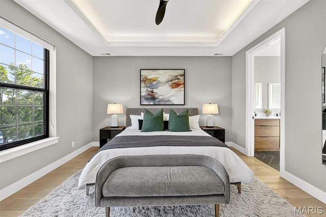 4323 Westminster Place 2E, St Louis, MO 63108