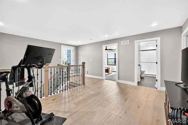 4323 Westminster Place 2E, St Louis, MO 63108