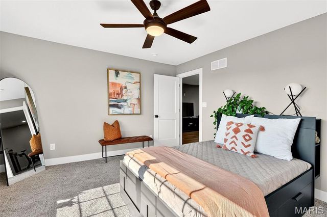 4323 Westminster Place 2E, St Louis, MO 63108