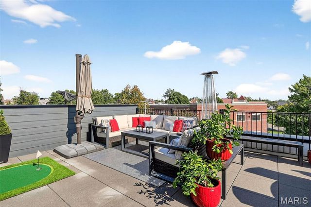 4323 Westminster Place 2E, St Louis, MO 63108