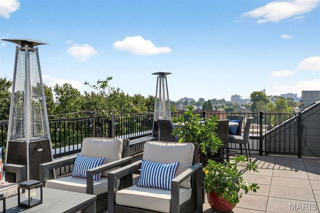 4323 Westminster Place 2E, St Louis, MO 63108