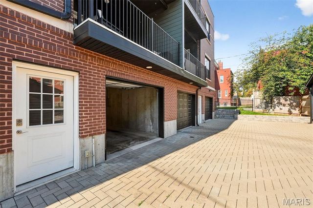 4323 Westminster Place 2E, St Louis, MO 63108