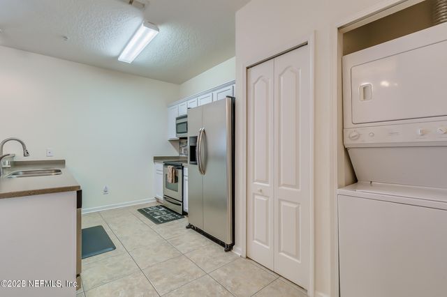 4982 KEY LIME Drive, Jacksonville, FL 32256