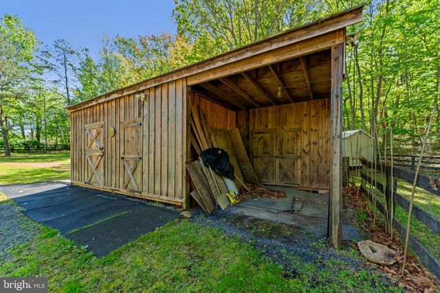12151 DEERFIELD LN, Amissville, VA 20106