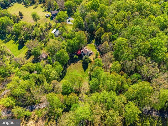 12151 DEERFIELD LN, Amissville, VA 20106