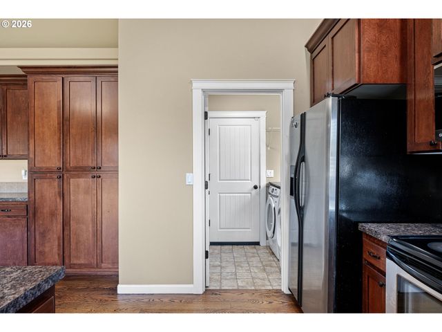 4964 PERIWINKLE Dr, Salem, OR 97317