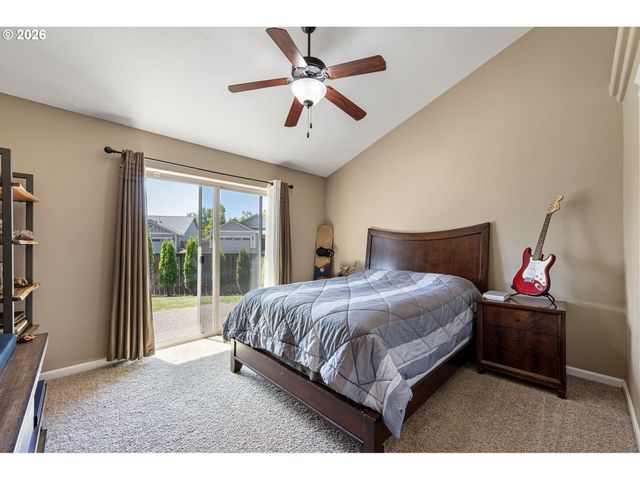 4964 PERIWINKLE Dr, Salem, OR 97317